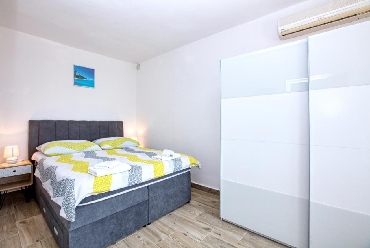 Apartment Tisno 5130C Extérieur photo